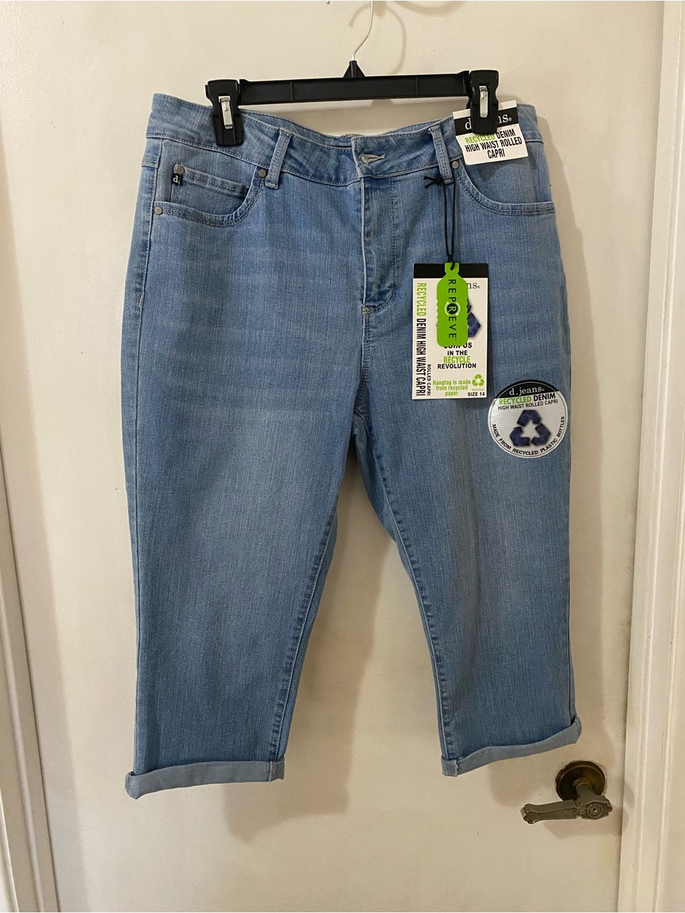d. jeans Light Blue High-Waist Rolled Capri Women's Jeans - Recycled Denim